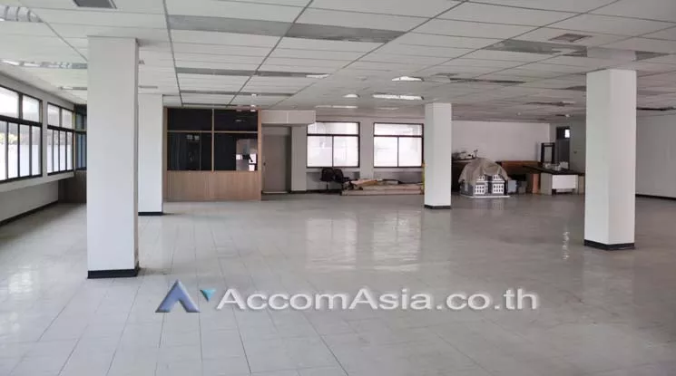 5  Office Space For Rent in Sukhumvit ,Bangkok BTS Nana at Comfort high rise AA10560